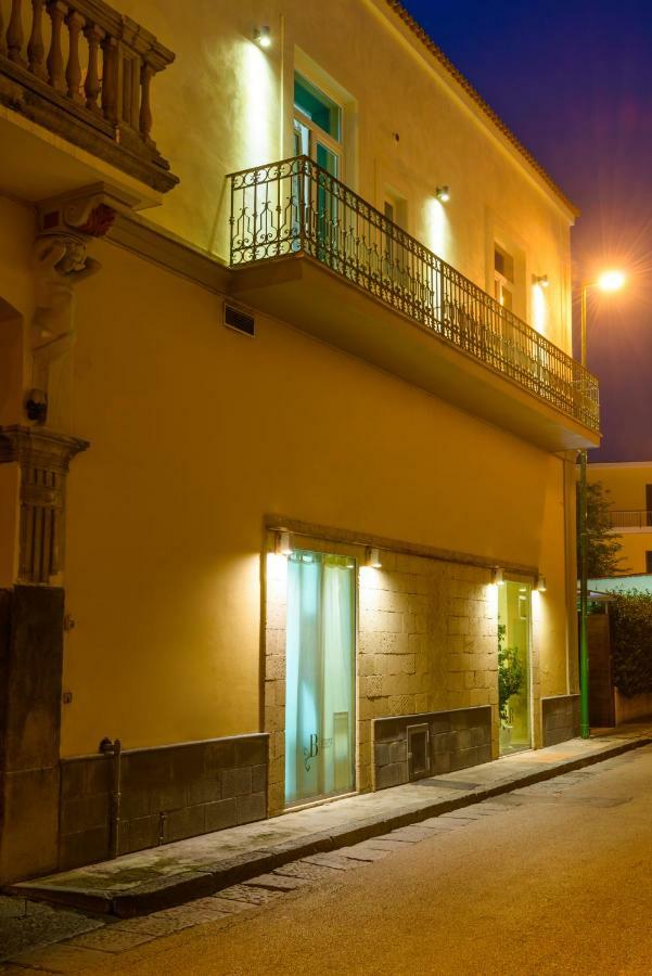 Bocca Di Bacco Bed & Breakfast Cimitile Bagian luar foto